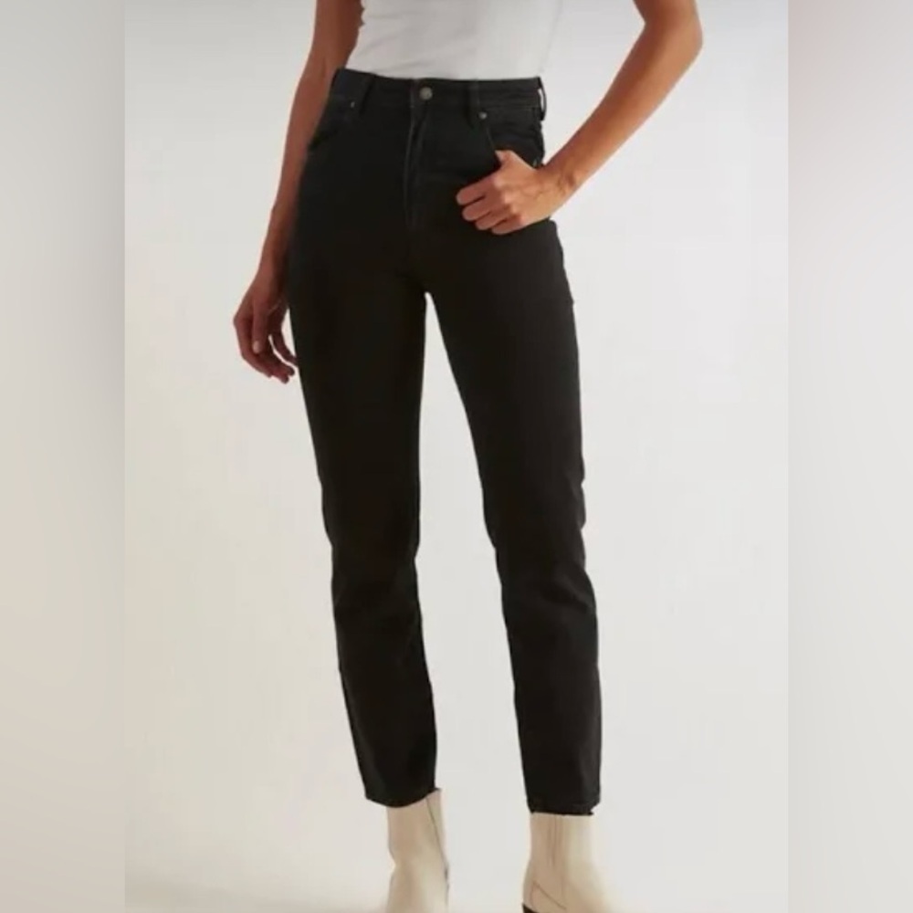 Rolla’s Womens Classic Straight High Rise Rigid Denim Jean Black